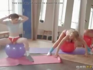 MILF Finds Additional Ways to Exercise, porn df